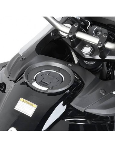 Kit Tanklock Givi BF01 para Suzuki