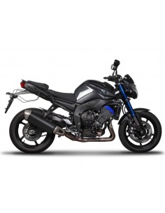 Fixação do suporte para bolsa lateral Shad para Yamaha FZ8 2